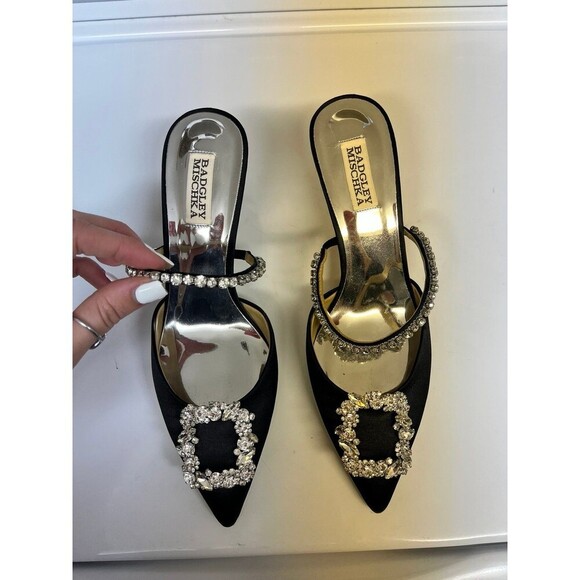 Badgley Mischka Flutter Pointed Slide - Picture 2 of 7